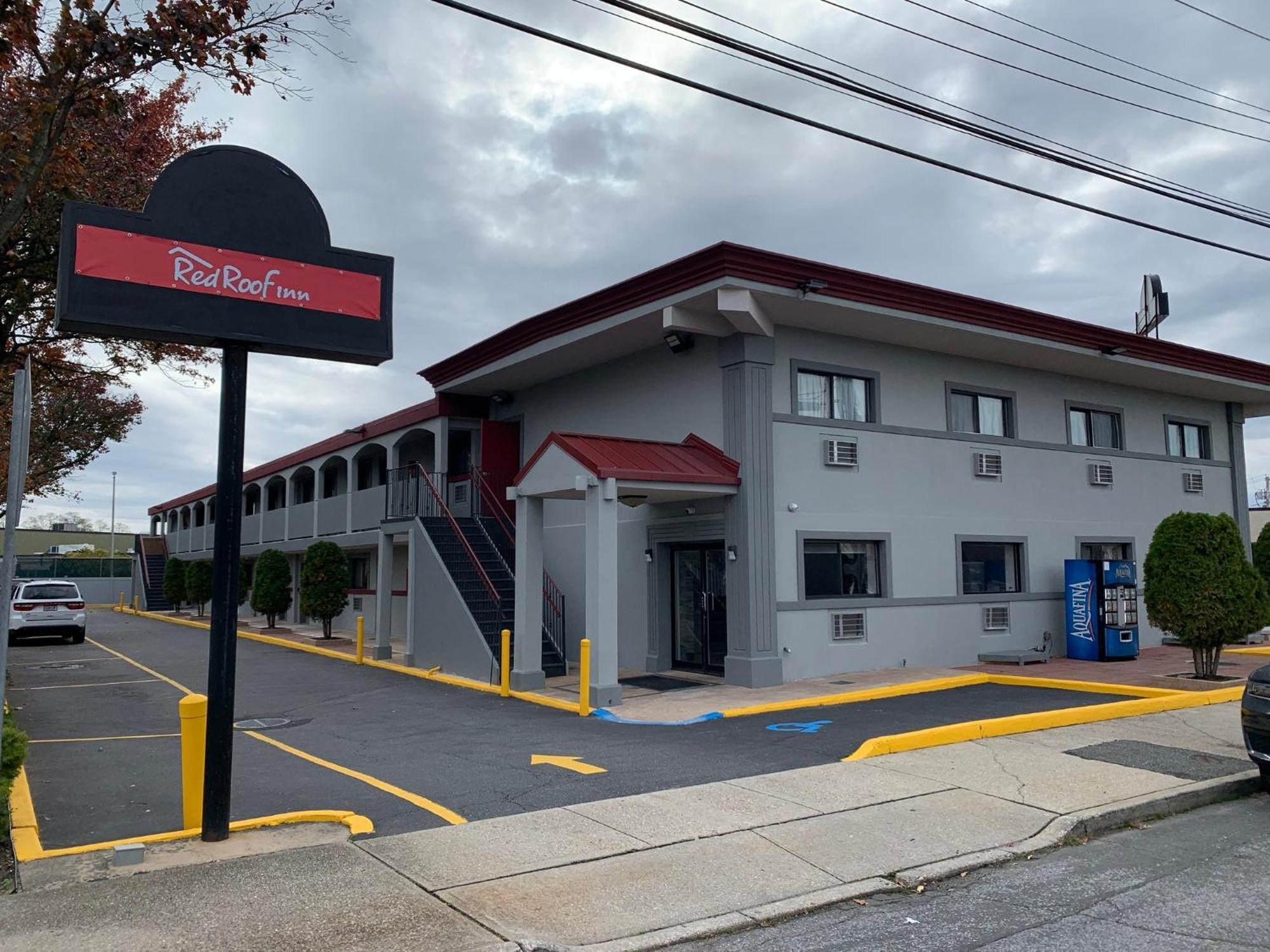 Red Roof Inn Copiague Exteriér fotografie